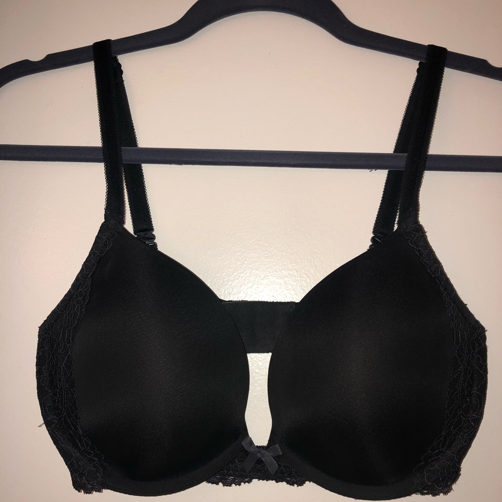 NWOT Victoria’s Secret Dream Angels Bra Size 32DD